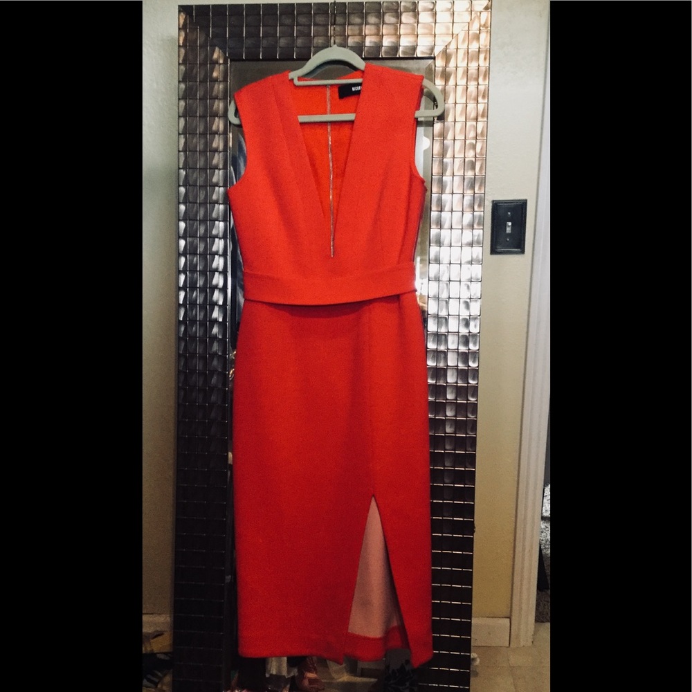 NICHOLAS
Red Bonded, Size: 6 (S